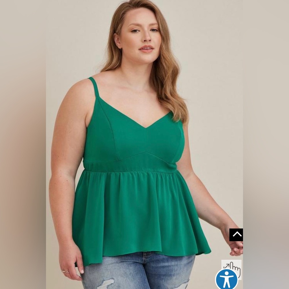 Torrid sz 5 green peplum top  NWT